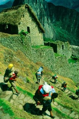 Inca trail to machu picchu