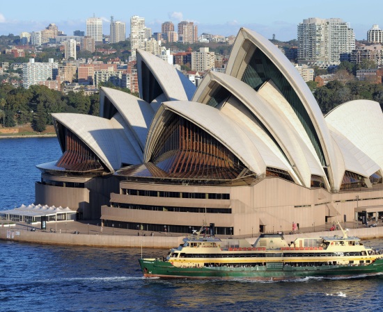travel tips to australia on budget